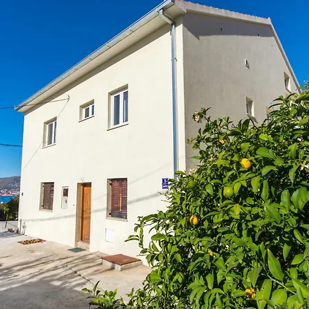 Apartment Martina Trogir